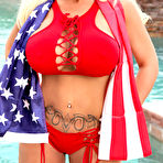 Pic of Blonde Busty American Chick  