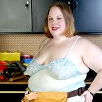 Pic of Chubby Loving - Fat Babe Modelling In Workshop