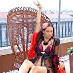 Pic of Andreina Deluxe slammed by her photographer on the hotel terrace