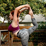 Pic of Kelsey Berneray Yoga Girl Zishy / Hotty Stop