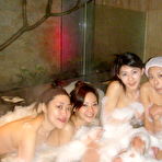Pic of Plenty of Chinese girlfriends in bath house