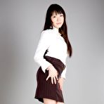 Pic of Heels-wearing hottie Yuma Miyazaki finally decides to show off her perfect feet
