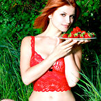 Pic of Violla A from Met-Art posing in outdoor nudes (16 photos) | Erotic Beauties