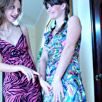 Pic of LickSonic :: Irene&Gertie playing pussy games 
