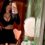 Pic of 10 PERFECT SELFIES BY MAYBEL – Tabloid Nation