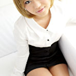 Pic of Yumi Aina, blond japanese girl naked