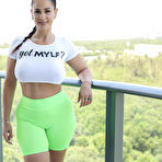 Pic of Miss Raquel Gym Partner MYLF - FoxHQ