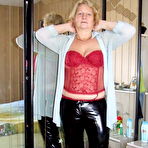 Pic of Mature Rosi loves to get naked and show us all