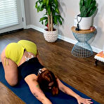 Pic of Siri Dahl Pervy Yoga Brazzers - FoxHQ