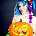 Pic of SHARKYS free photoset Halloween girl Evelyn