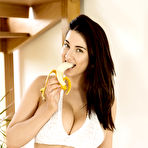 Pic of Joey Fisher Banana Hayleys Secrets - Curvy Erotic