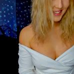 Pic of Webcam petite blonde showing her perfect big tits - AmateurPorn