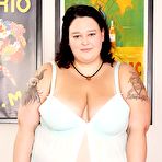 Pic of Thick and juicy BBW Valhalla Lee rides a fucking machine | Jeffs Models