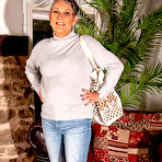 Pic of Marika is a very modern grandma with a very sexy way to keep herself busy - Free Mature.nl content