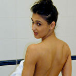 Pic of SHARKYS INDIA girl SATIVA in the bathtub