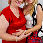 Pic of Young babe Irina Cage shows granny Noretta how to climax in this day and age - Mature.nl