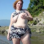 Pic of Chubby Loving - Young BBW Posing Outdoors On Coast
