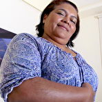 Pic of Chubby Brown Mature, Coral, Spreads Her Fat Pussy For Us – UK Wives Pics
