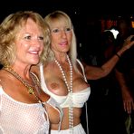 Pic of FlashingMILF.com - Real life MILFs flashing tits and pussy in public