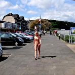 Pic of Nude-in-Public