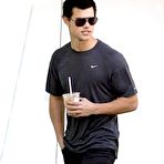 Pic of :: BMC :: Taylor Lautner nude on BareMaleCelebs.com ::