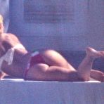 Pic of  Shakira fully naked at CelebsOnly.com! 