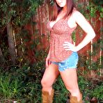 Pic of PinkFineArt | Chery In Her Backyard from Cosmid