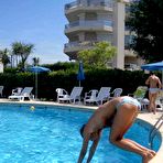 Pic of Girls On Beach