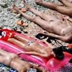 Pic of Girls On Beach