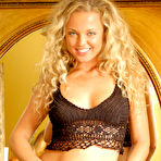Pic of FlashyBabes presents Veronika