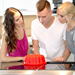 Pic of 
      Lilu Moon shares her boyfriend with her stepmom Nesty
    