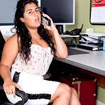 Pic of Miel in Miel in exotic and hairy