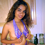 Pic of Sara in Sara in island girls