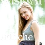 Pic of PinkFineArt | Liv in Oidhche from Rylsky Art