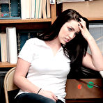 Pic of Raven Reign - Shoplyfter