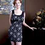 Pic of PinkFineArt | Misha Lowe On The Piano from Cosmid
