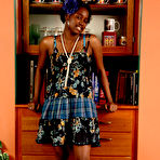 Pic of Lee in Lee in black women