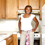Pic of Kiya in Kiya in black women