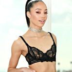 Pic of Alexis Tae Lean Ebony in Heat