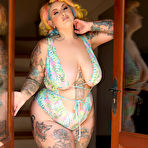 Pic of Galda Lou - Nothing but Curves | BabeSource.com
