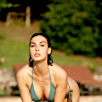 Pic of Gena Miller peels off her green bikini in the blistering sun