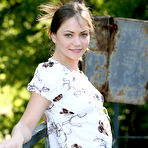 Pic of Julia Metal construction