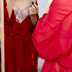 Pic of Ava Q by the Mirror