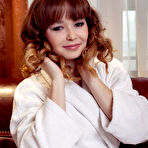 Pic of Lu Charming Redhead Strips