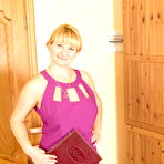 Pic of Strawberry blonde housewife sticks a big dildo in her pussy