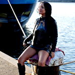 Pic of Pretty girl exposes her breasts and underwear while in public places